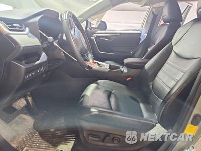 Zdjęcie 7 z 13 samochodu: 2020 TOYOTA RAV4 XLE PREMIUM VIN:JTMA1RFV1LD061864 - miniatura