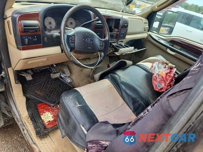 Zdjęcie 8 z 12 samochodu: 2007 FORD F250 SUPER DUTY VIN:1FTSW21P07EA40655 - miniatura