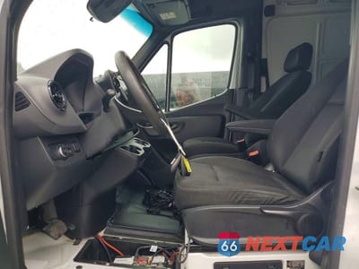 Zdjęcie 7 z 14 samochodu: 2020 MERCEDES-BENZ SPRINTER 2500 DELIVERY VAN VIN:W1W4EBHY5LP211347 - miniatura