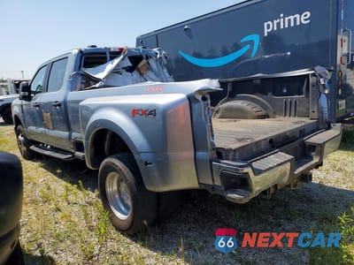 Drugie zdjęcie samochodu z przodu: 2023 FORD F350 SUPER DUTY VIN:1FT8W3DT1PEC34555 - miniatura