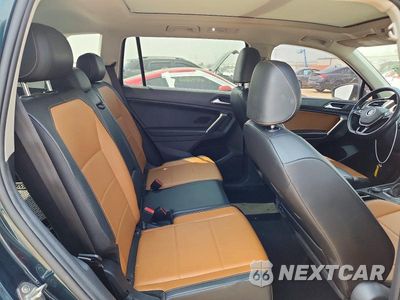 Zdjęcie 11 z 13 samochodu: 2018 VOLKSWAGEN TIGUAN SE VIN:3VV2B7AX9JM165987 - miniatura