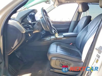 Zdjęcie 7 z 13 samochodu: 2014 BMW X5 XDRIVE35I VIN:5UXKR0C52E0K50657 - miniatura