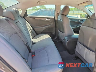 Zdjęcie 10 z 12 samochodu: 2011 HYUNDAI SONATA GLS VIN:5NPEB4AC4BH222157 - miniatura