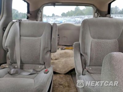Zdjęcie 10 z 13 samochodu: 2005 TOYOTA SIENNA CE 7 PASSENGER VIN:5TDZA23C75S371361 - miniatura