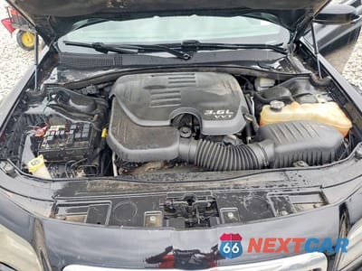 Zdjęcie 11 z 12 samochodu: 2013 CHRYSLER 300 S VIN:2C3CCAGG2DH505458 - miniatura