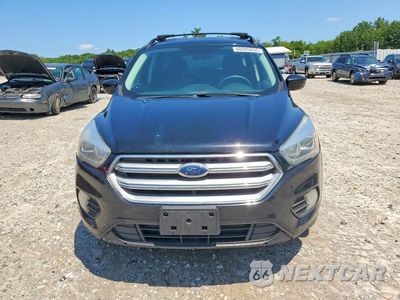 Piąte zdjęcie samochodu w środku: 2017 FORD ESCAPE SE VIN:1FMCU9GD0HUB05720 - miniatura