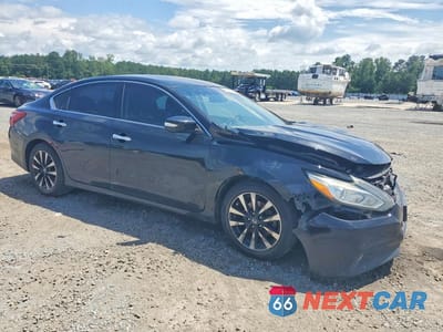 Czwarte zdjęcie samochodu z boku: 2018 NISSAN ALTIMA 2.5 SL VIN:1N4AL3AP4JC171865 - miniatura