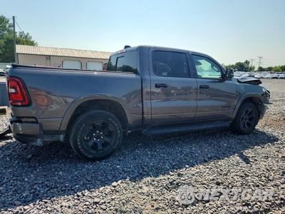 Trzecie zdjęcie samochodu z tyłu: 2025 RAM 1500 BIG HORN/LONE STAR VIN:1C6RRFFG4SN704445 - miniatura