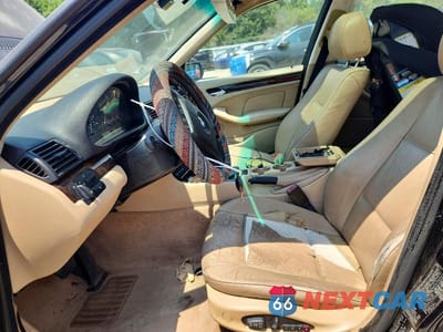 Zdjęcie 7 z 12 samochodu: 2004 BMW 325 I VIN:WBAEV33464KR28507 - miniatura