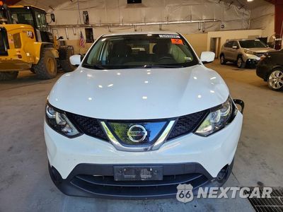 Piąte zdjęcie samochodu w środku: 2019 NISSAN ROGUE SPORT S VIN:JN1BJ1CR3KW313231 - miniatura