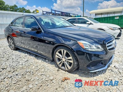 Czwarte zdjęcie samochodu z boku: 2016 MERCEDES-BENZ E 350 4MATIC VIN:WDDHF8JB9GB234058 - miniatura