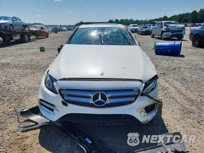 Piąte zdjęcie samochodu w środku: 2017 MERCEDES-BENZ E 300 VIN:WDDZF4JB4HA202154 - miniatura