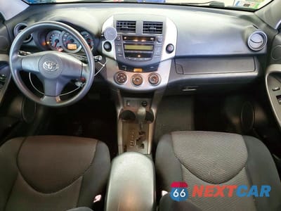 Zdjęcie 8 z 13 samochodu: 2006 TOYOTA RAV4 SPORT VIN:JTMBK32V665006197 - miniatura