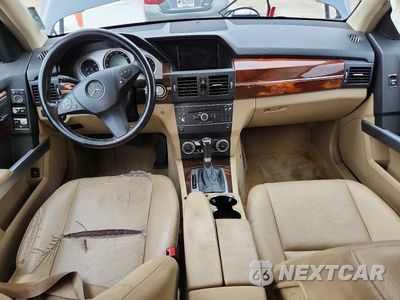 Zdjęcie 8 z 13 samochodu: 2010 MERCEDES-BENZ GLK VIN:WDCGG5GB8AF417924 - miniatura