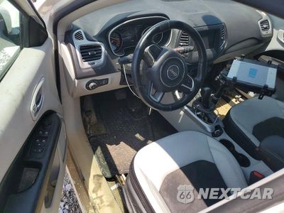 Zdjęcie 8 z 13 samochodu: 2020 JEEP COMPASS LATITUDE VIN:3C4NJDBB9LT129676 - miniatura