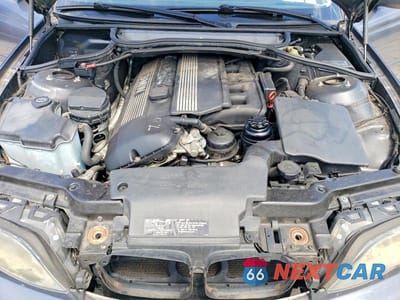 Zdjęcie 11 z 12 samochodu: 2003 BMW 325 I VIN:WBAEV33443KL60028 - miniatura