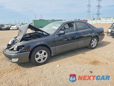 1997 LEXUS ES 300 JT8BF22G3V0056582 - główne zdjęcie licytacji z USA - miniatura