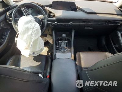 Zdjęcie 8 z 12 samochodu: 2021 MAZDA 3 PREMIUM PLUS VIN:3MZBPBEY0MM254483 - miniatura