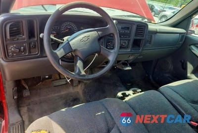 Zdjęcie 8 z 12 samochodu: 2005 CHEVROLET SILVERADO C1500 VIN:1GCEC14X05Z330198 - miniatura
