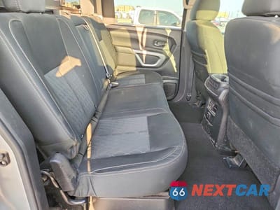 Zdjęcie 10 z 13 samochodu: 2017 NISSAN TITAN XD SV VIN:1N6AA1F23HN550045 - miniatura