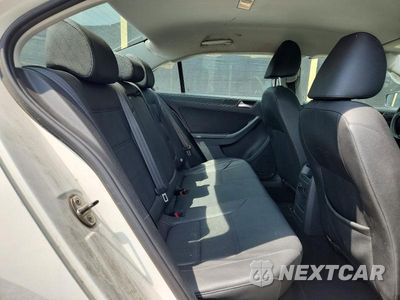 Zdjęcie 10 z 12 samochodu: 2012 VOLKSWAGEN JETTA SE VIN:3VWDP7AJ7CM305541 - miniatura