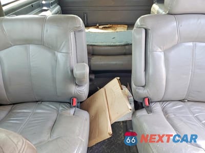 Zdjęcie 10 z 13 samochodu: 2001 CHEVROLET SUBURBAN K2500 VIN:3GNGK26U31G162661 - miniatura