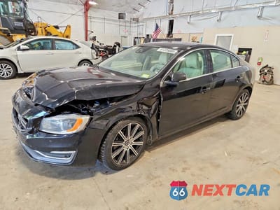 2016 VOLVO S60 PLATINUM LYV612TM2GB091741 - główne zdjęcie licytacji z USA - miniatura