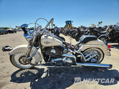 Trzecie zdjęcie samochodu z tyłu: 2014 HARLEY-DAVIDSON FLSTC HERITAGE SOFTAIL CLASSIC VIN:1HD1BWV1XEB048232 - miniatura
