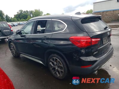 Drugie zdjęcie samochodu z przodu: 2021 BMW X1 XDRIVE28I VIN:WBXJG9C07M5T73306 - miniatura