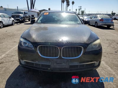 Piąte zdjęcie samochodu w środku: 2011 BMW 740 I VIN:WBAKA4C52BC392241 - miniatura