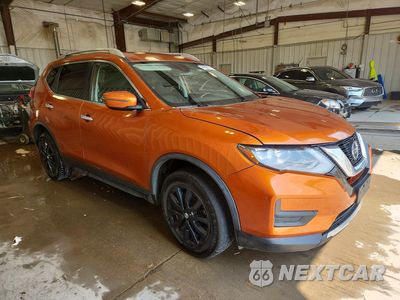 Czwarte zdjęcie samochodu z boku: 2019 NISSAN ROGUE SV VIN:JN8AT2MV3KW395101 - miniatura