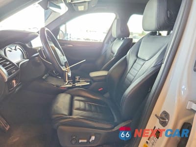 Zdjęcie 7 z 14 samochodu: 2018 BMW X3 XDRIVEM40I VIN:5UXTS3C56JLA45901 - miniatura