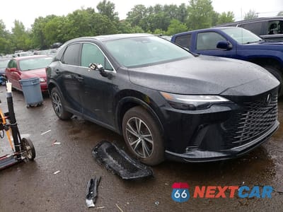 Czwarte zdjęcie samochodu z boku: 2024 LEXUS RX 350 PREMIUM VIN:2T2BAMCA9RC069379 - miniatura