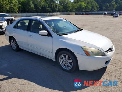 Czwarte zdjęcie samochodu z boku: 2003 HONDA ACCORD EX VIN:1HGCM66523A075242 - miniatura