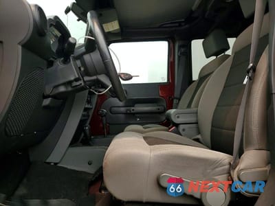 Zdjęcie 7 z 13 samochodu: 2008 JEEP WRANGLER UNLIMITED X VIN:1J4GA39198L615840 - miniatura