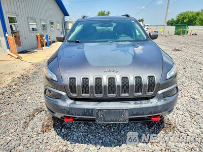 Piąte zdjęcie samochodu w środku: 2015 JEEP CHEROKEE TRAILHAWK VIN:1C4PJMBS3FW674893 - miniatura