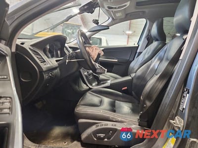 Zdjęcie 7 z 14 samochodu: 2016 VOLVO XC60 T6 PREMIER VIN:YV449MRKXG2915629 - miniatura