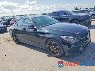 Czwarte zdjęcie samochodu z boku: 2016 MERCEDES-BENZ C 450 4MATIC AMG VIN:55SWF6EB1GU103007 - miniatura