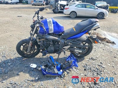 Trzecie zdjęcie samochodu z tyłu: 2006 YAMAHA FZ6 S VIN:JYARJ08EX6A006889 - miniatura