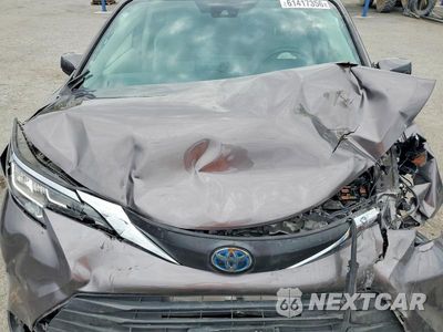 Zdjęcie 12 z 13 samochodu: 2021 TOYOTA SIENNA LE VIN:5TDKRKEC6MS015392 - miniatura