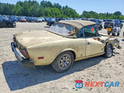 Trzecie zdjęcie samochodu z tyłu: 1982 FIAT 124 SPIDER VIN:ZFAAS00B9C5003770 - miniatura