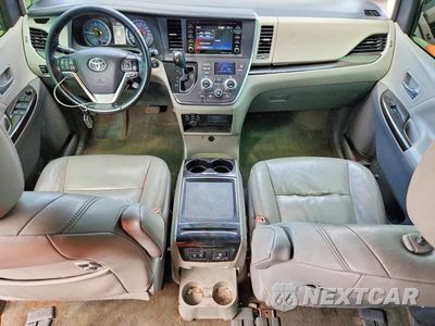 Zdjęcie 8 z 13 samochodu: 2019 TOYOTA SIENNA XLE 8-PASSENGER VIN:5TDYZ3DC5KS976600 - miniatura