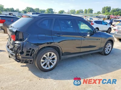 Trzecie zdjęcie samochodu z tyłu: 2014 BMW X1 XDRIVE28I VIN:WBAVL1C50EVY18071 - miniatura