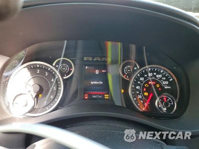Zdjęcie 9 z 13 samochodu: 2025 RAM 2500 TRADESMAN VIN:3C6UR5CJ2SG507707 - miniatura
