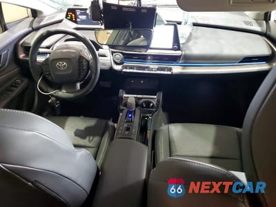 Zdjęcie 8 z 13 samochodu: 2024 TOYOTA PRIUS XLE VIN:JTDACAAU6R3035754 - miniatura