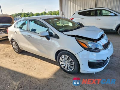 Czwarte zdjęcie samochodu z boku: 2016 KIA RIO LX VIN:KNADM4A38G6543123 - miniatura
