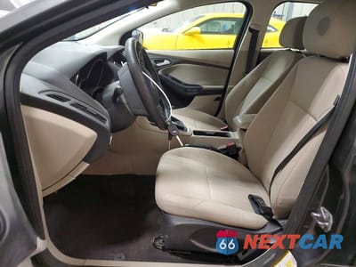 Zdjęcie 7 z 13 samochodu: 2016 FORD FOCUS VIN:1FADP3K20GL363426 - miniatura