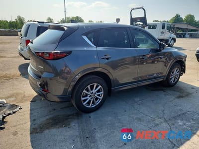 Trzecie zdjęcie samochodu z tyłu: 2025 MAZDA CX-5 PREFERRED VIN:JM3KFBCL7S0583914 - miniatura