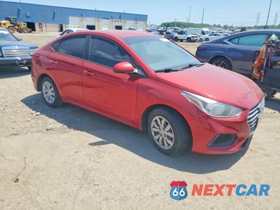 Czwarte zdjęcie samochodu z boku: 2019 HYUNDAI ACCENT SE VIN:3KPC24A31KE054666 - miniatura