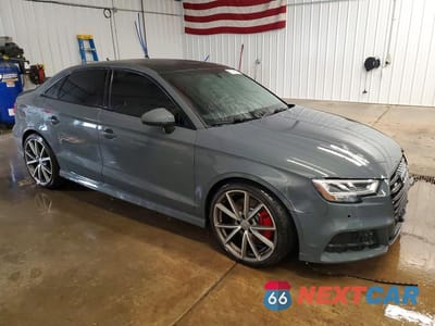 Czwarte zdjęcie samochodu z boku: 2018 AUDI S3 PREMIUM PLUS VIN:WAUB1GFF7J1027411 - miniatura